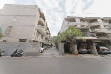 【鳳山鳳甲】新五甲の質感車墅｜高雄市鳳山區祥和街