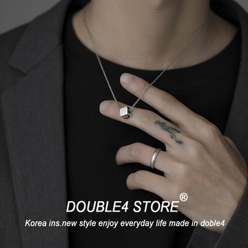 【DOUBLE4】韓國 方塊笑臉 短項鍊 韓系項鍊 蹦迪 穿搭 男項鍊 手鍊 鋼項鍊 男女 鈦鋼【C53】