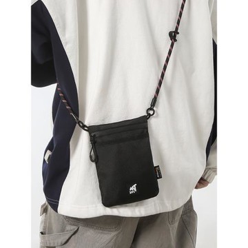 2025超火斜挎手機包迷你小包男女情侶款輕便休閑單肩包中性小挎包