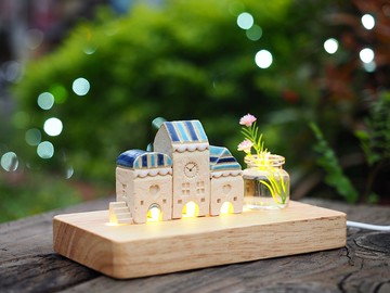 手繪地中海小屋6件組/(3棟小屋+1小樓梯+1 玻璃瓶/花+1 木座燈)