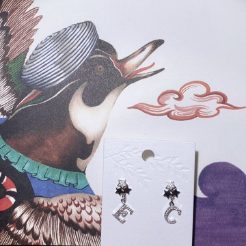 Dearbell 925純銀鋯石字母耳環