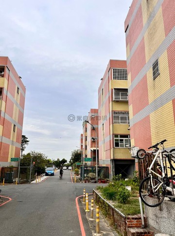 斗六市美麗大地2+3樓平面車位好房｜雲林縣斗六市江厝路