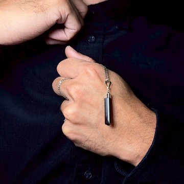 FRAVO 法寶| 黑碧璽 電氣石 碧璽 擋煞 守護 擋小人 能量保護 項鍊 水晶項鍊 天然水晶