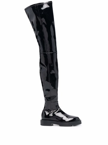 Givenchy - high-shine finish round-toe boots - women - Rubber/Fabric/Polyurethane - 38 - Black