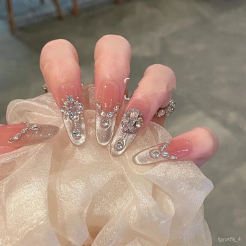 🎀純手工穿戴甲🎀（東洲星鋯+鋯石）貓眼滿鑽指甲貼純手工穿戴甲手繪顯白美甲貼片新年美甲貼片顯白美甲片高級感穿戴甲 IKWA