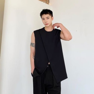 夏季禁欲系暗黑痞帥不規則無袖坎肩馬甲男開衩T恤潮流發型師上衣