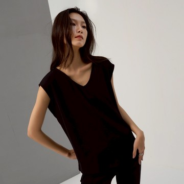 【ERSS】女裝 背心 居家 休閒 大V領 黑色【K70349】