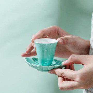 雕刻祥云品茗杯帶托青瓷玉瓷白瓷功夫茶具大薄胎茶杯主人杯聚香杯