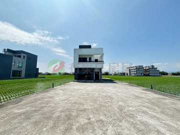 壯圍高鐵特區旁大器現代風格美農舍｜宜蘭縣壯圍鄉中興一路