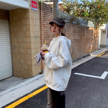 ISA_【ISA MADE】獨家CP款! 份量感品牌刺繡帽TEE_51048