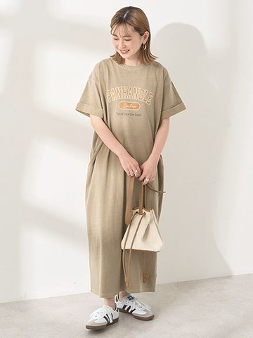 標誌印花反折袖寬鬆長版洋裝(0H000368700) - AMERICAN HOLIC