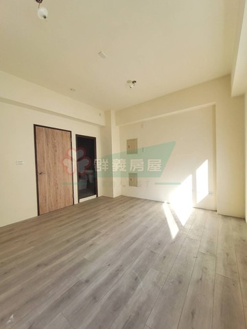 龍井車站全新未住美透天｜台中市龍井區竹師路一段