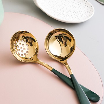 北歐304不銹鋼大湯勺湯匙分湯勺子加厚家用長柄漏勺火鍋金色輕奢