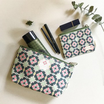 玫瑰色的你 化妝包