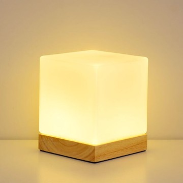 北歐床頭臺燈溫馨簡約LED小夜燈少女心禮物創意臥室充電床頭燈