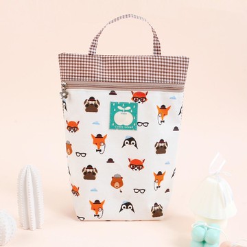 韓國 Coney Island - 多用途手提防水寬底收納袋-紳士眼鏡動物 (20.5X25X7cm)