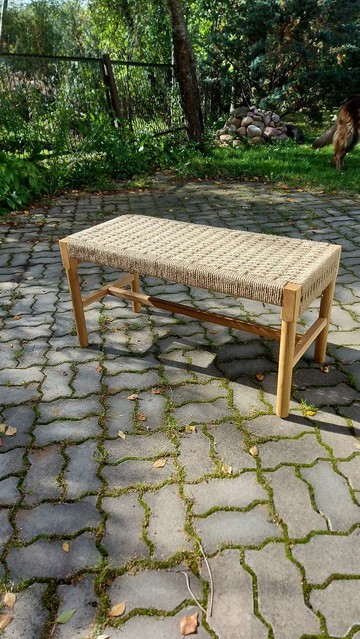 橡木編織長椅。黃麻繩編織的 Bange