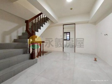 左營高鐵幸福1+2樓邊間賺錢店面｜高雄市左營區大中二路