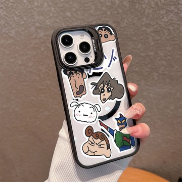 超人小新一家適用蘋果17/16promax手機殼iPhone15plus磁吸殼14亞克力13鏡頭支架12防摔11硬殼