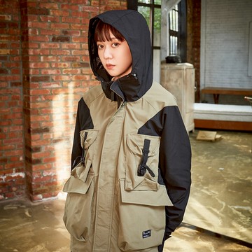 LAKING-撞色機能風衣薄外套