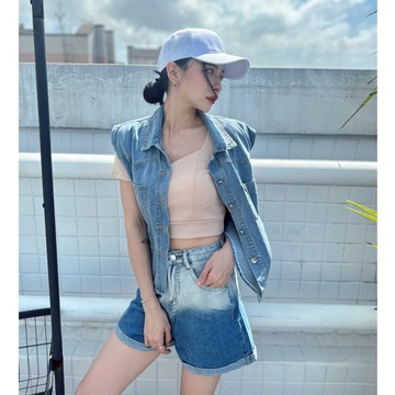 深藍現貨秒出售完不再【JinG】設計感*車線牛仔短版背心♥️單寧牛仔 無袖背心 短版上衣 馬甲背心 小香牛仔外套
