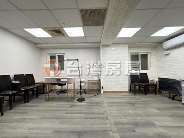 板橋中山路電梯1350萬｜新北市板橋區中山路二段