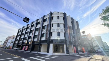 溪湖市中心「佑彰富域」臨路黃金三角窗|電梯店墅B｜彰化縣溪湖鎮行政街