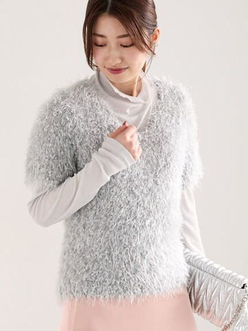 【SET ITEM】毛絨V領短袖上衣+微透膚高領長袖合身上衣(0F000144110) - Te chichi