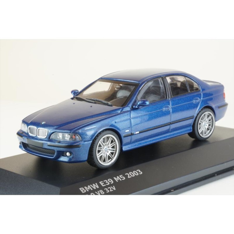 い出のひと時に、とびきりのおしゃれを！ 1/43 京商 BMW (ブルー) E39