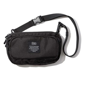 日本KiU 156-900 黑色 防水肩背袋