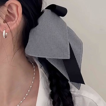 8142 名老顧客🥳韓系蝴蝶結蓬鬆黑白格子方巾大腸髮圈女高級感發飾超大頭繩新款EU24
