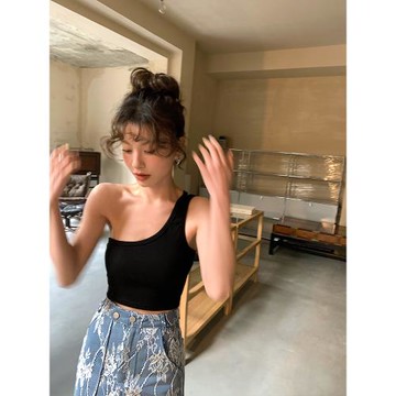 DULA好好家黑色單肩抹胸吊帶背心女內搭春季2025新款短款辣妹上衣