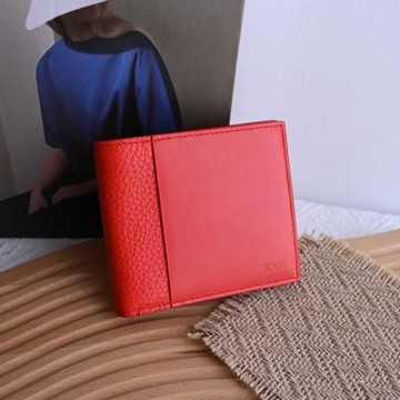 TOD’S 簡約壓印LOGO拼接款實用10卡對開短夾(橘紅)