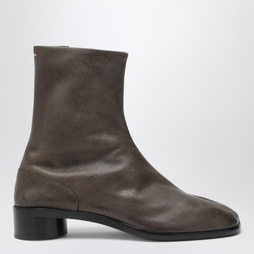 Tabi ankle boot in brown leather
