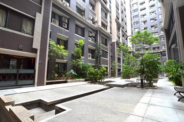 找我看屋❗️大無限＃旱溪夜市走路五分鐘＃大兩房平車｜台中市東區旱溪東路一段