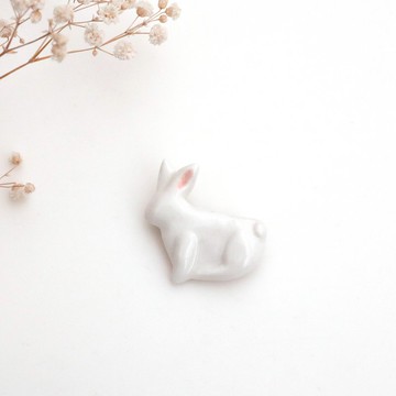 磁器 兔子 胸針 別針