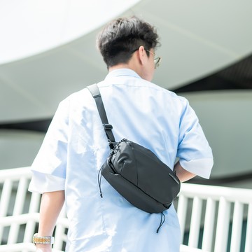 NIID x NEO Nomad 納美斜背包 - 菱格黑