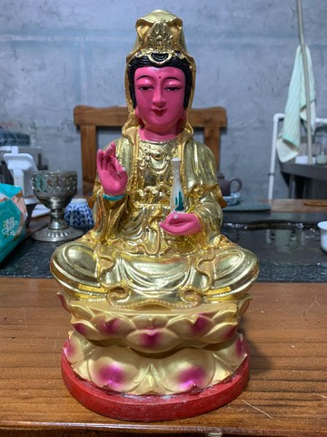 結緣老樹脂擺飾，觀音菩薩，高22.5厘米，幾十年老物件，特價