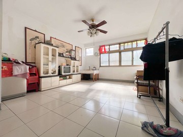 北屯【明星學區】好市多/松竹商圈前院車庫美透天｜台中市北屯區松義街