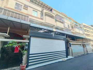 仁武近澄清湖翻新有充電樁雙套房精品車墅｜高雄市仁武區新生路