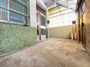 五甲二路商圈家樂福採光佳大地坪邊間透天｜高雄市鳳山區南正一路
