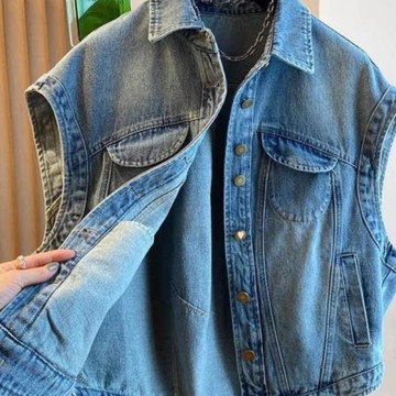 復古2025新款韓版寬松短款設計牛仔馬甲春秋無袖坎肩背心外套