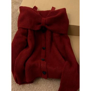 圣誕穿搭紅色一字肩蝴蝶結毛衣女秋冬季2025新款寬松露肩針織上衣