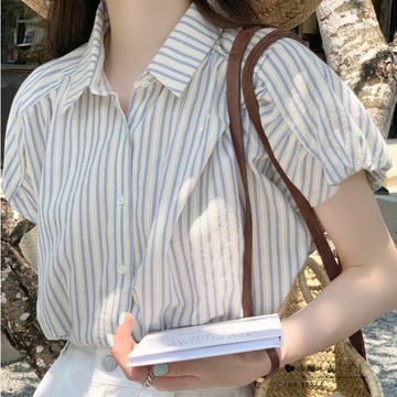 【QV3951】魔衣子-唯柔簡恬．知性直條紋造型寬鬆小飛袖襯衫