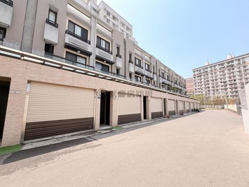 挑戰市場最低｜稀有釋出輕屋齡大臨路四房絕美別墅｜台中市太平區溪洲西路