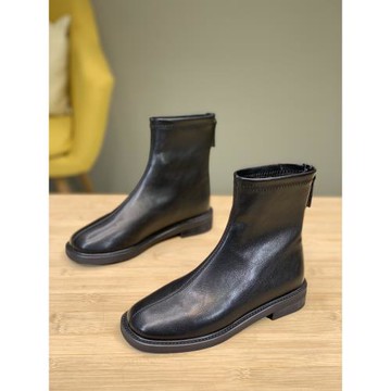 平底百搭彈力瘦瘦靴女英倫風2023新款春秋單靴網紅短靴中筒馬丁靴