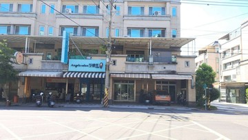 仁武10米路邊間大地坪69電梯雙車墅(三角窗)｜高雄市仁武區永新五街