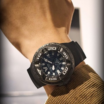 CITIZEN 星辰 哥吉拉-1.0 哥斯拉 限量聯名錶 PROMASTER 光動能300米潛水手錶 1212購物節 送禮推薦 BJ8056-01E