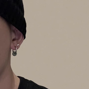 免運🔮風奢華天然耳環耳夾鈦鋼不掉色男女復古綠算盤珠顯瘦耳圈抗過敏耳環 耳針 耳圈 耳釘 耳扣 耳夾 耳饰 男士