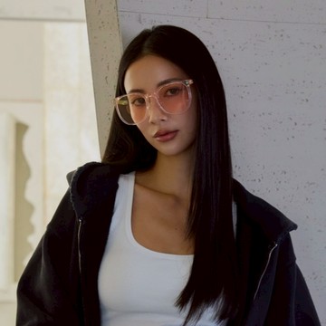 KlassiC. x DAN DA DAN 摺疊墨鏡（小桃）膽大黨聯名款多功能摺疊墨鏡，輕巧摺疊方便收納攜帶